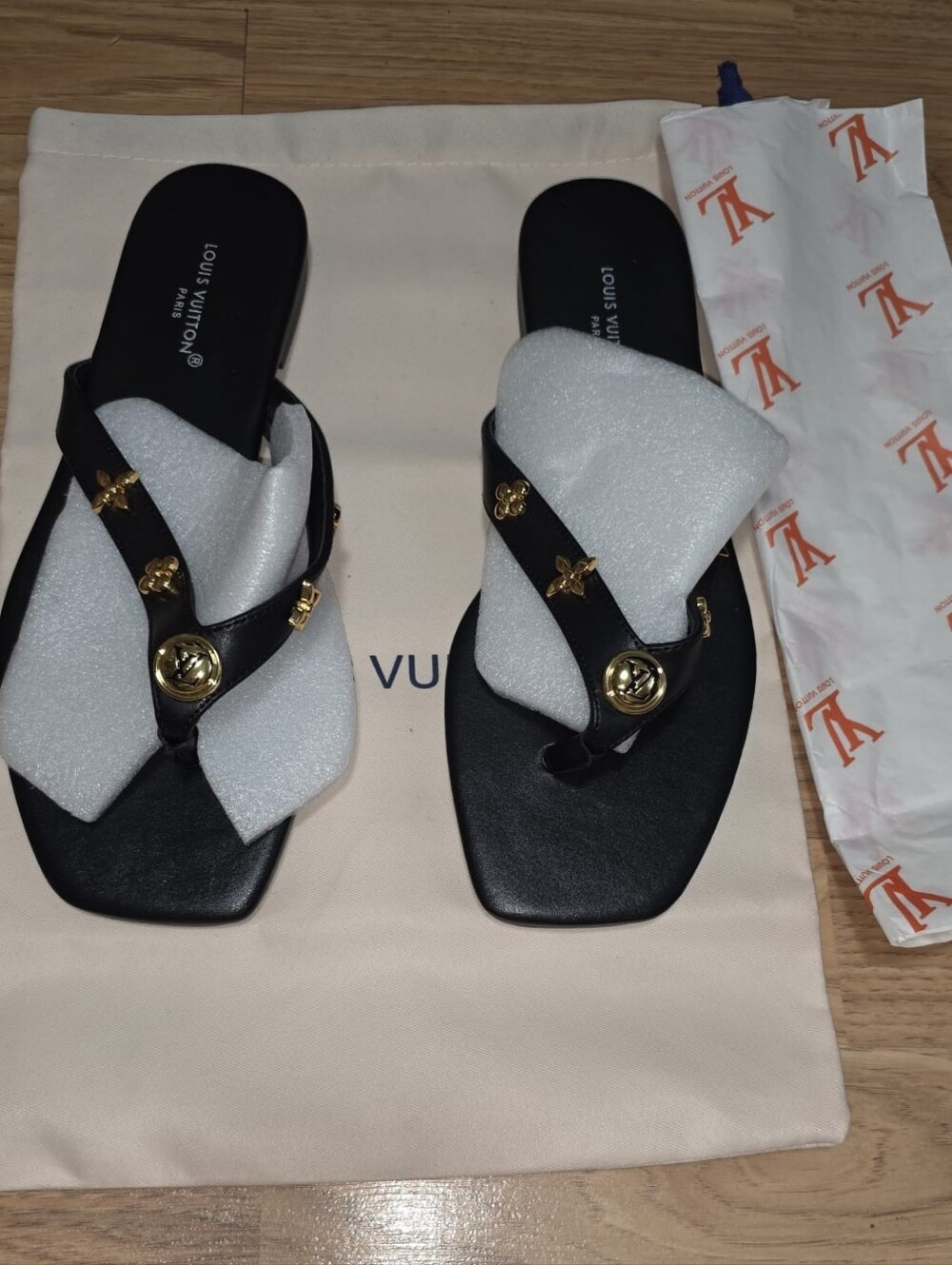 LEATHER SANDLES - Picture 5 of 6